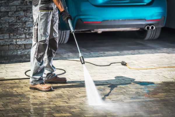 Cost of Driveway Pressure Washing in Lexington