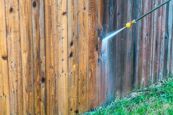 Cost of Fence Washing in Lexington