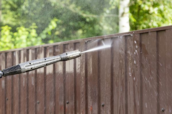 Cost of Vinyl Fence Cleaning in Lexington