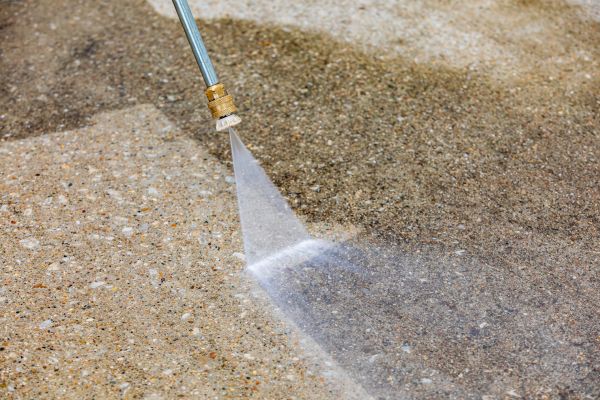 Cost of Driveway Pressure Cleaning in Lexington