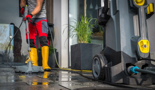 Cost of Commercial Pressure Cleaning in Lexington