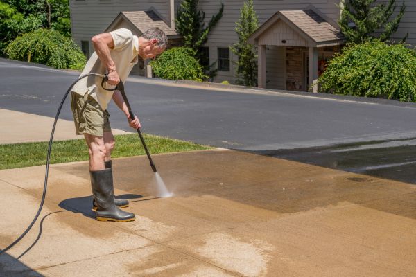 Cost of Concrete Pressure Cleaning in Lexington