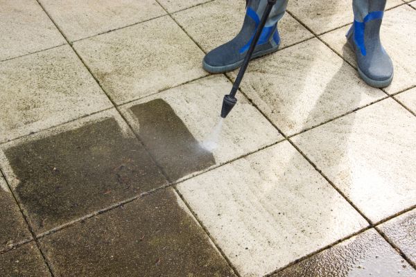 Cost of Outdoor Concrete Cleaning in Lexington
